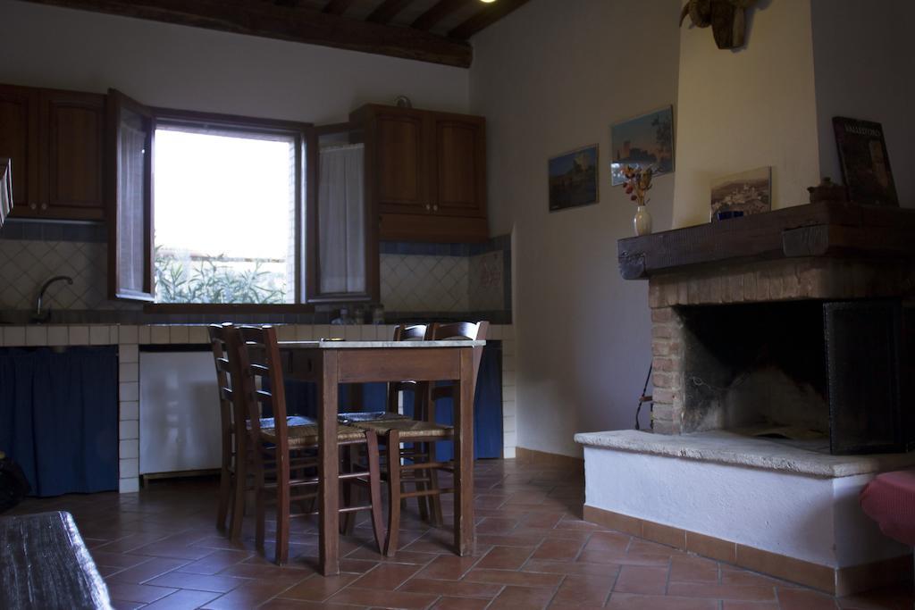 Agriturismo Monte Alzato กาปัลบีโอ ห้อง รูปภาพ